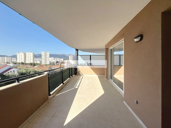 Bel appartement T2 de 51 m² avec terrasse à La Seyne-sur-Mer