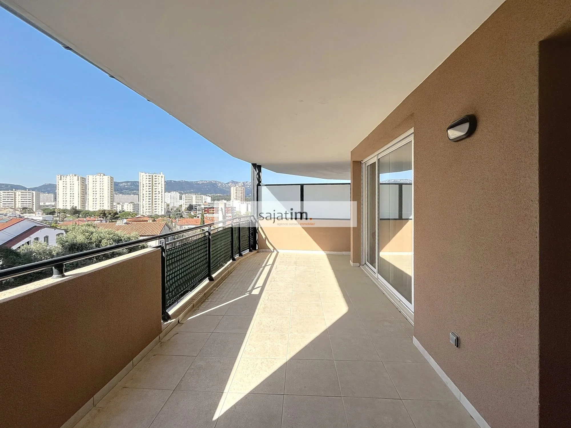 Bel appartement T2 de 51 m² avec terrasse à La Seyne-sur-Mer 