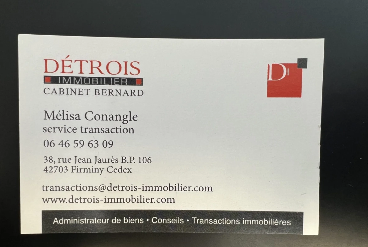 Appartement à vendre de 85 m² au centre de Le Chambon-Feugerolles avec garage et balcon 