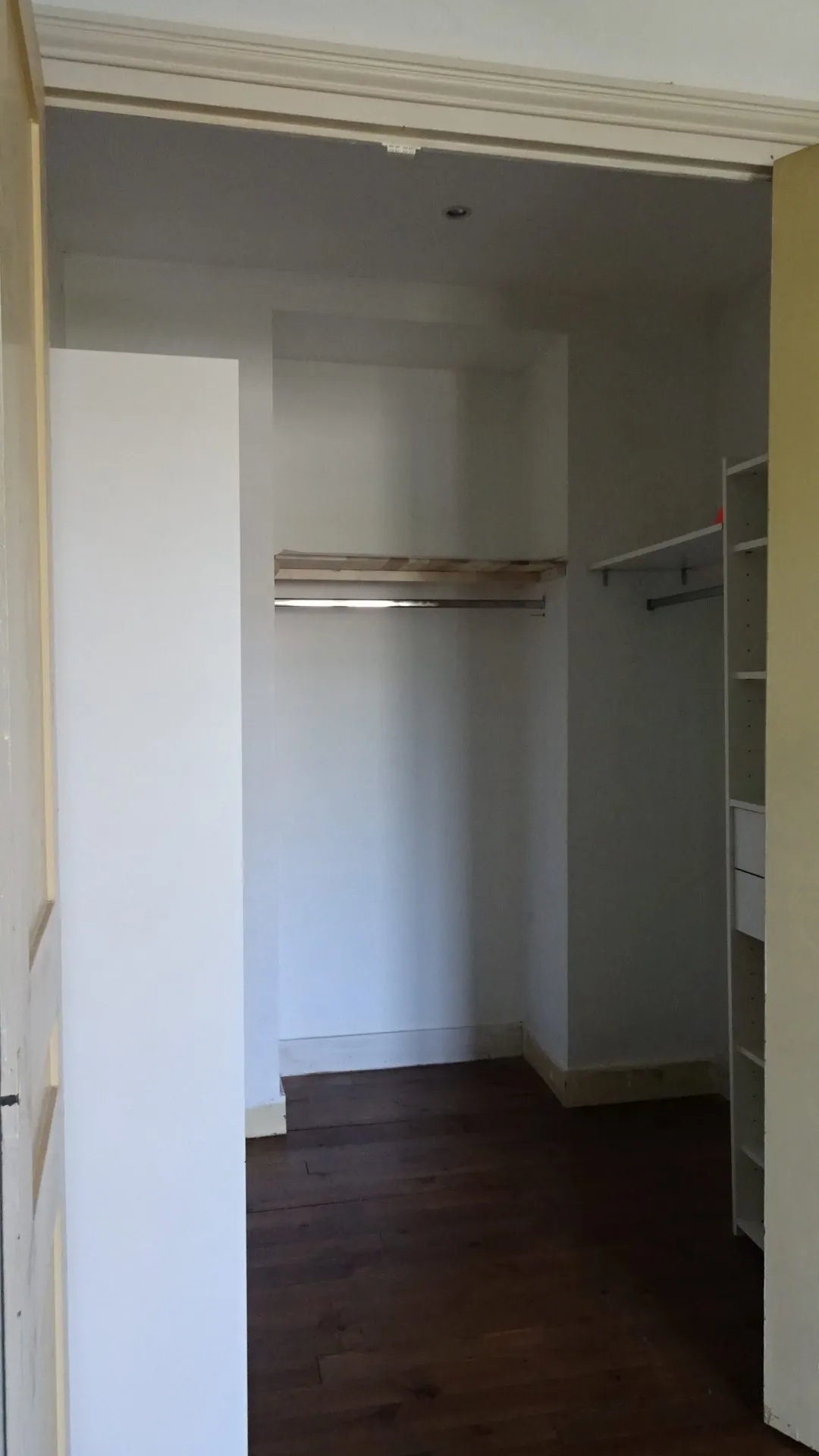 Appartement à vendre de 85 m² au centre de Le Chambon-Feugerolles avec garage et balcon 