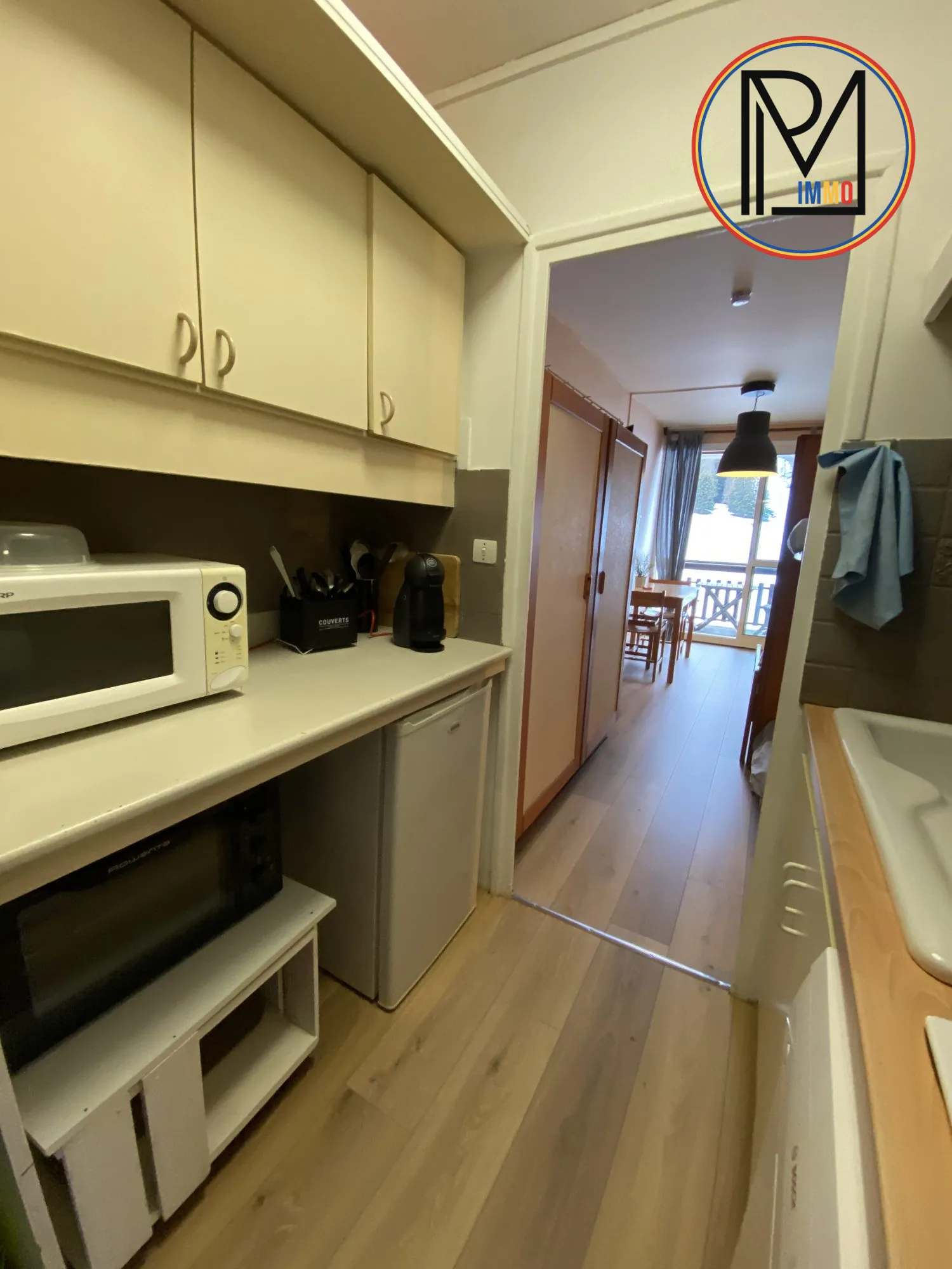 Charmant studio meublé de 26 m² avec terrasse à Dévoluy, vue montagne 