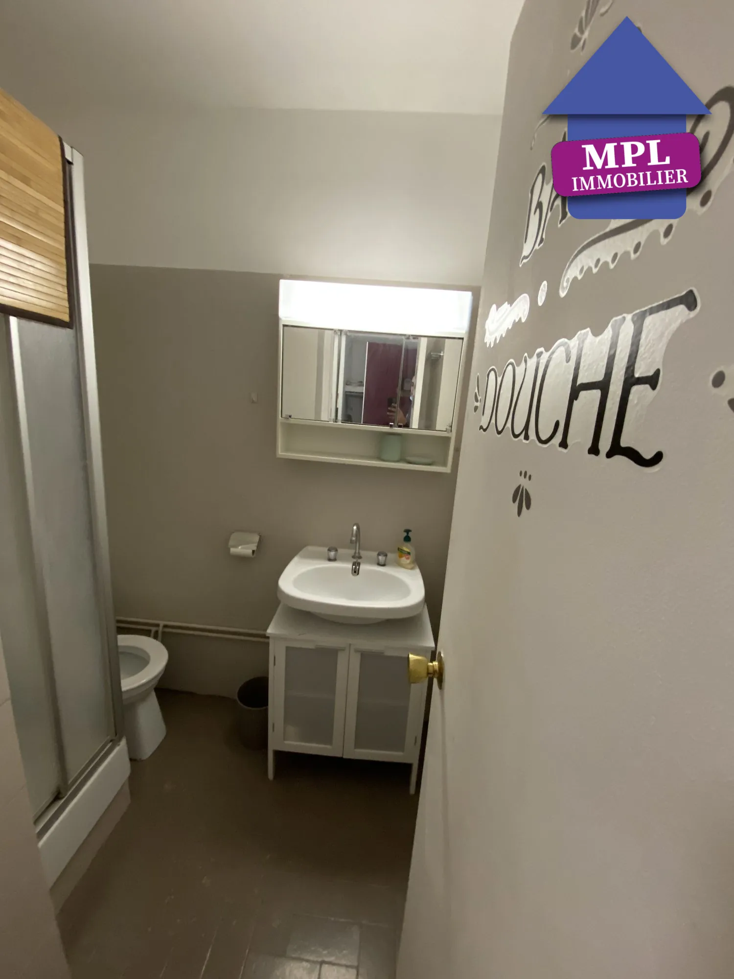Charmant studio meublé de 26 m² avec terrasse à Dévoluy, vue montagne 