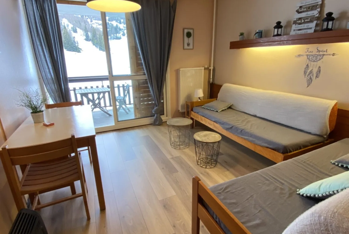 Charmant studio meublé de 26 m² avec terrasse à Dévoluy, vue montagne 