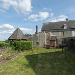 Grande maison de village avec jardin et garage à Jarnages