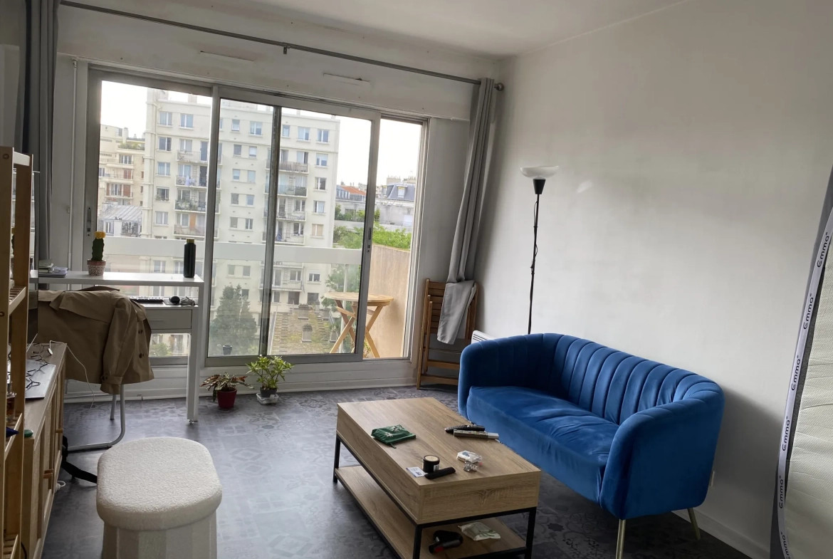 Studio à vendre à Paris 14ème - 26,19 m², cave, vue dégagée, proximité commerces 