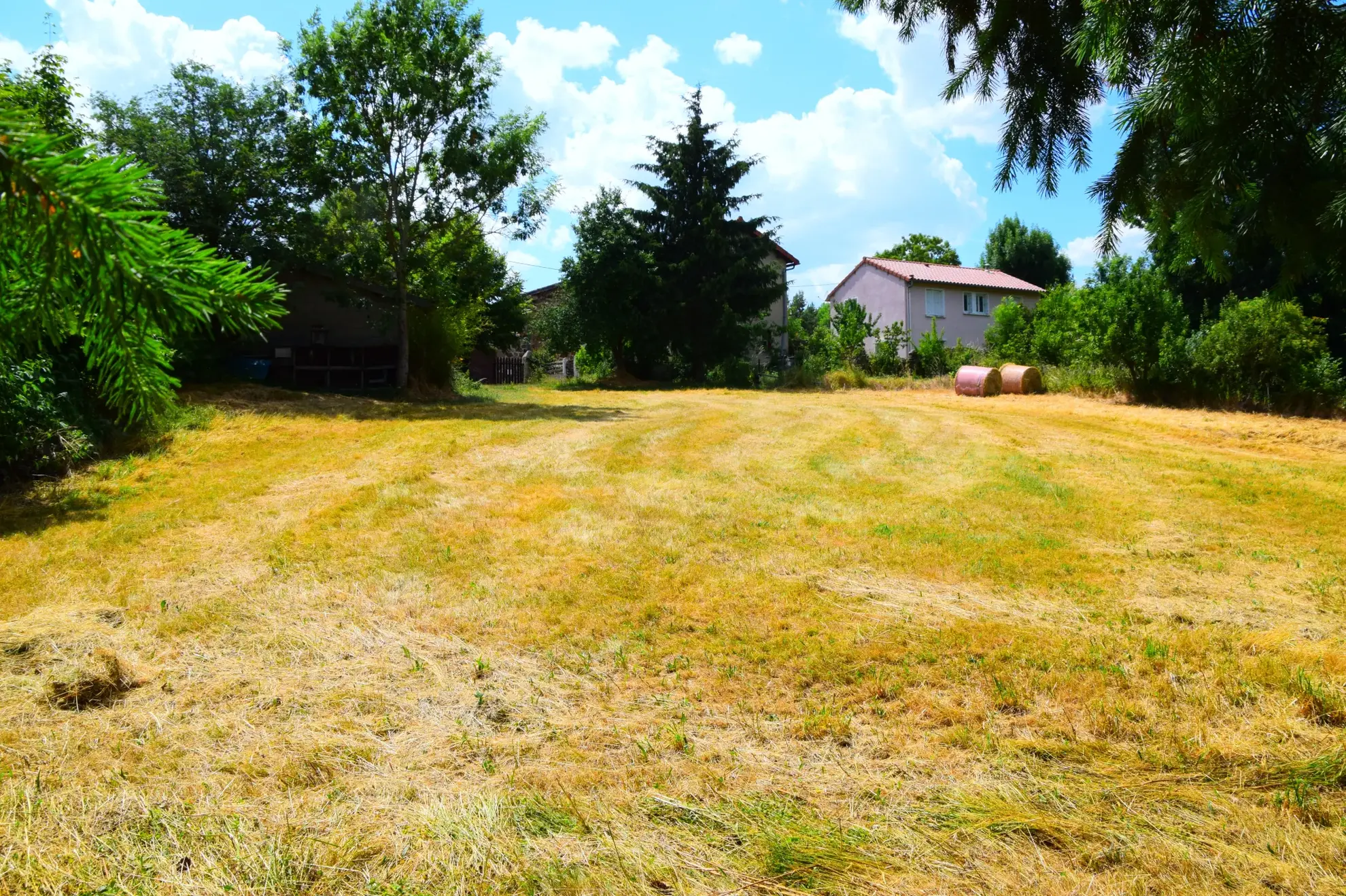 Maison à vendre à Vielprat en Ardèche avec terrain, garage et terrasse – Opportunité rare 