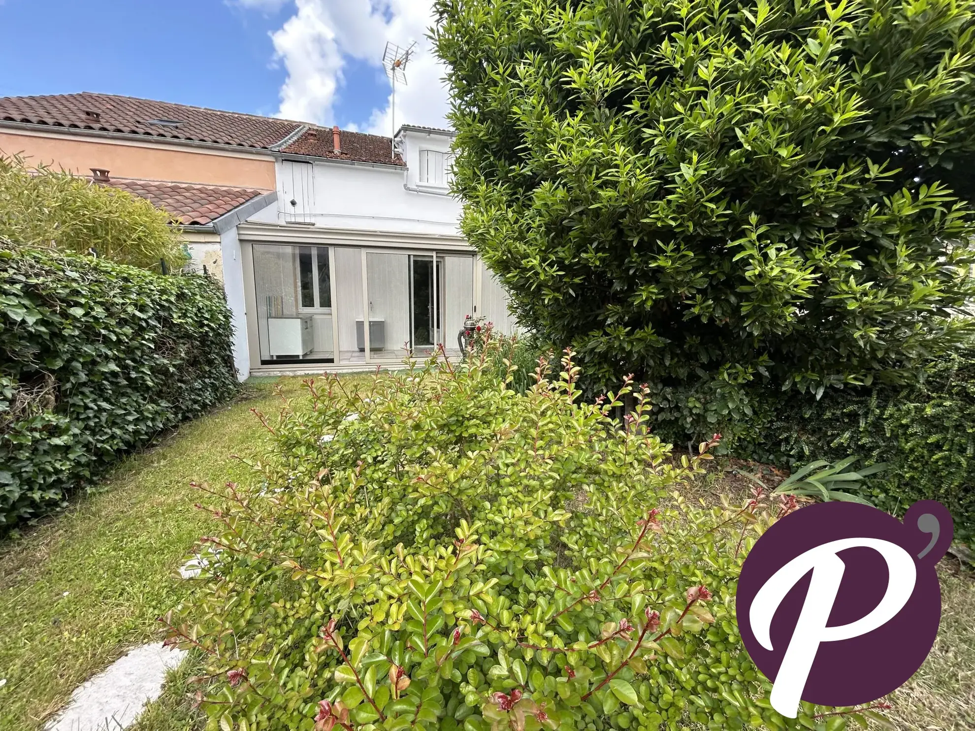 Maison à vendre à Bergerac proche du centre-ville avec jardin 