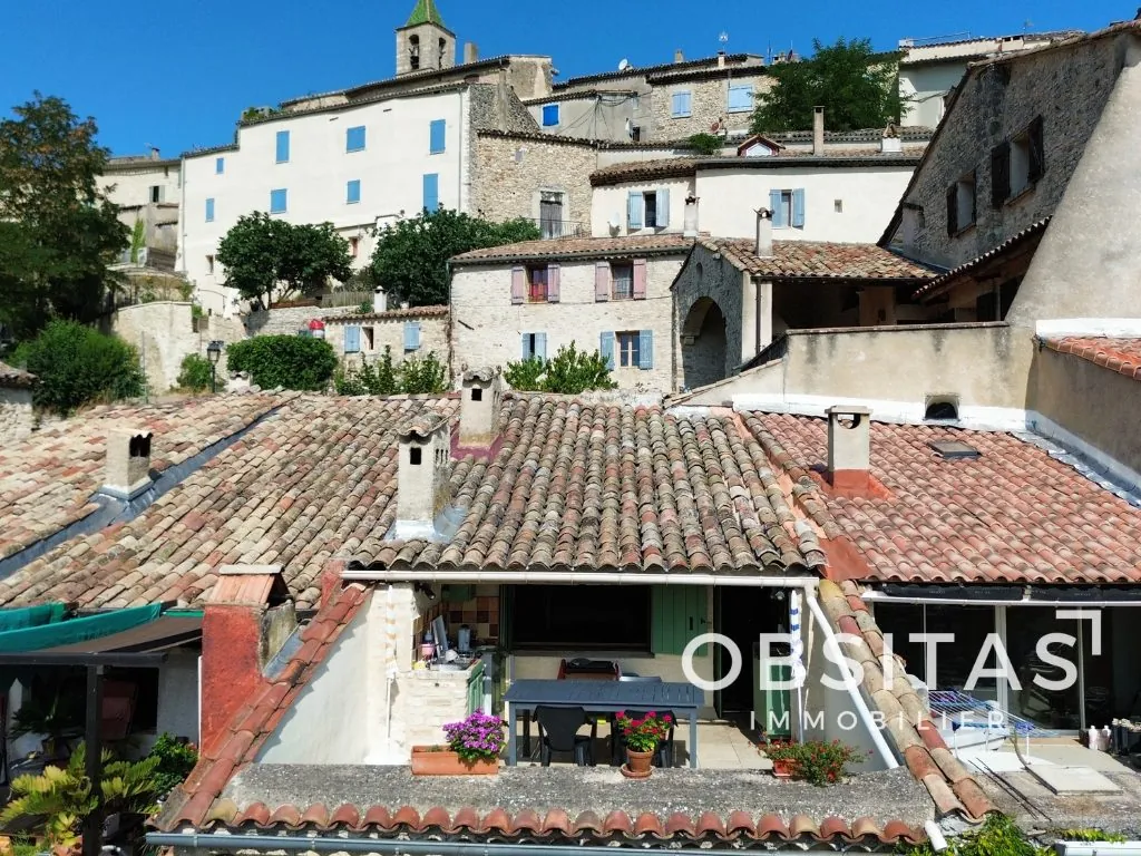 Magnifique maison de village avec vue panoramique en Haute Provence 
