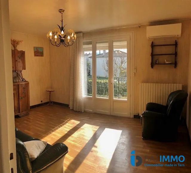 Maison individuelle avec jardin, balcon et stationnement à Labruguière 