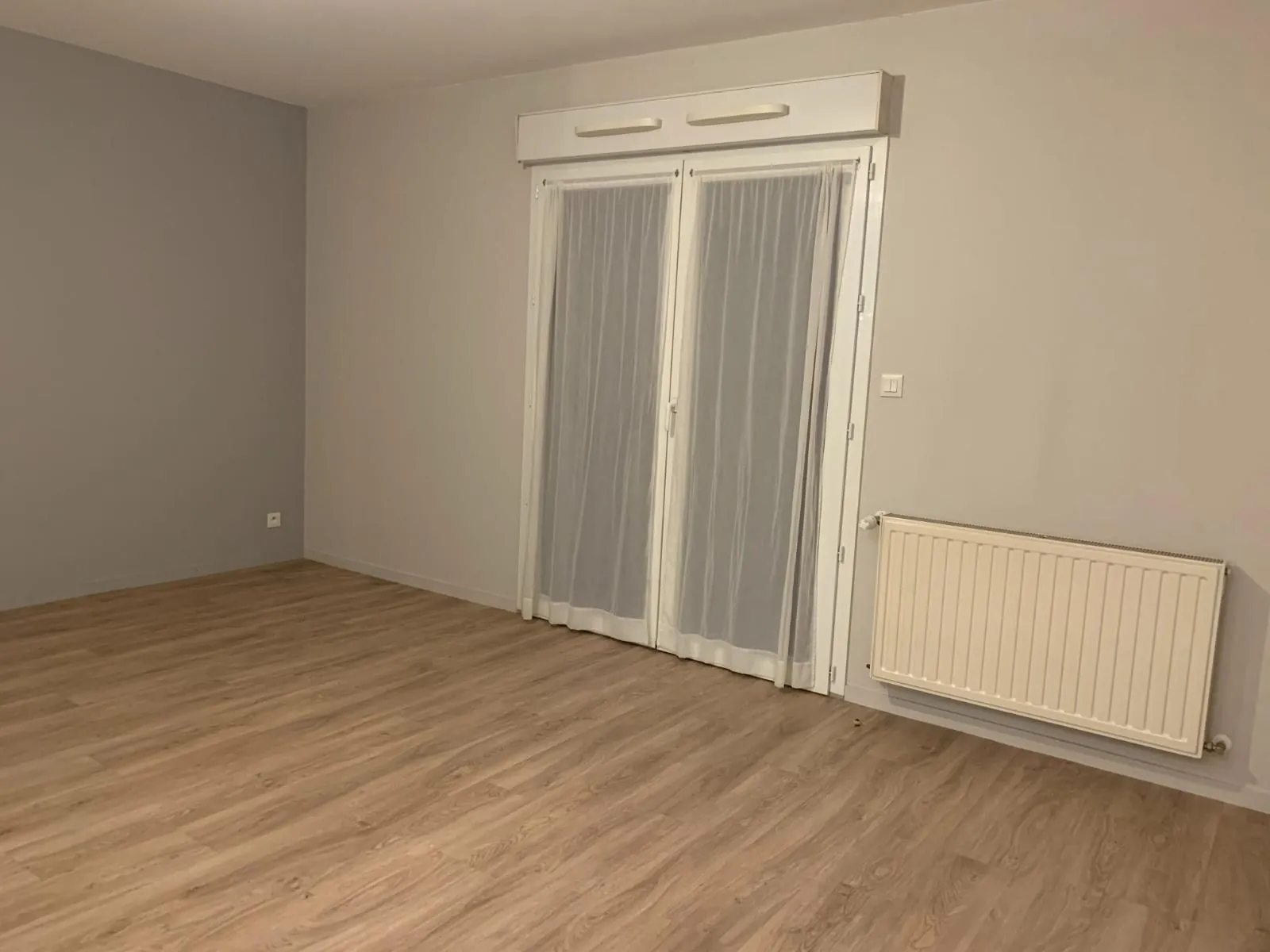 Vente d'un appartement rénové dans une résidence seniors à Château-Gontier-sur-Mayenne 