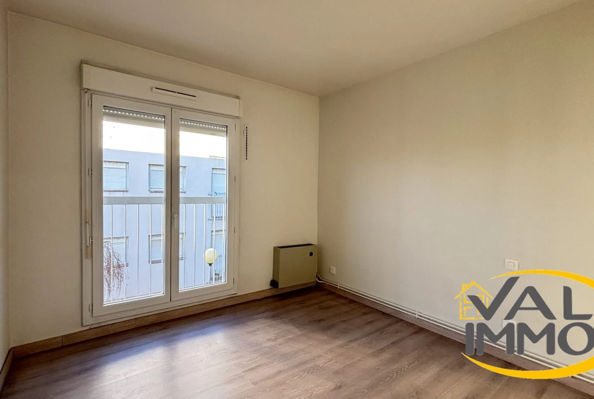 Appartement 5 pièces à Toulouse - Quartier Barrière de Paris, proche commodités 