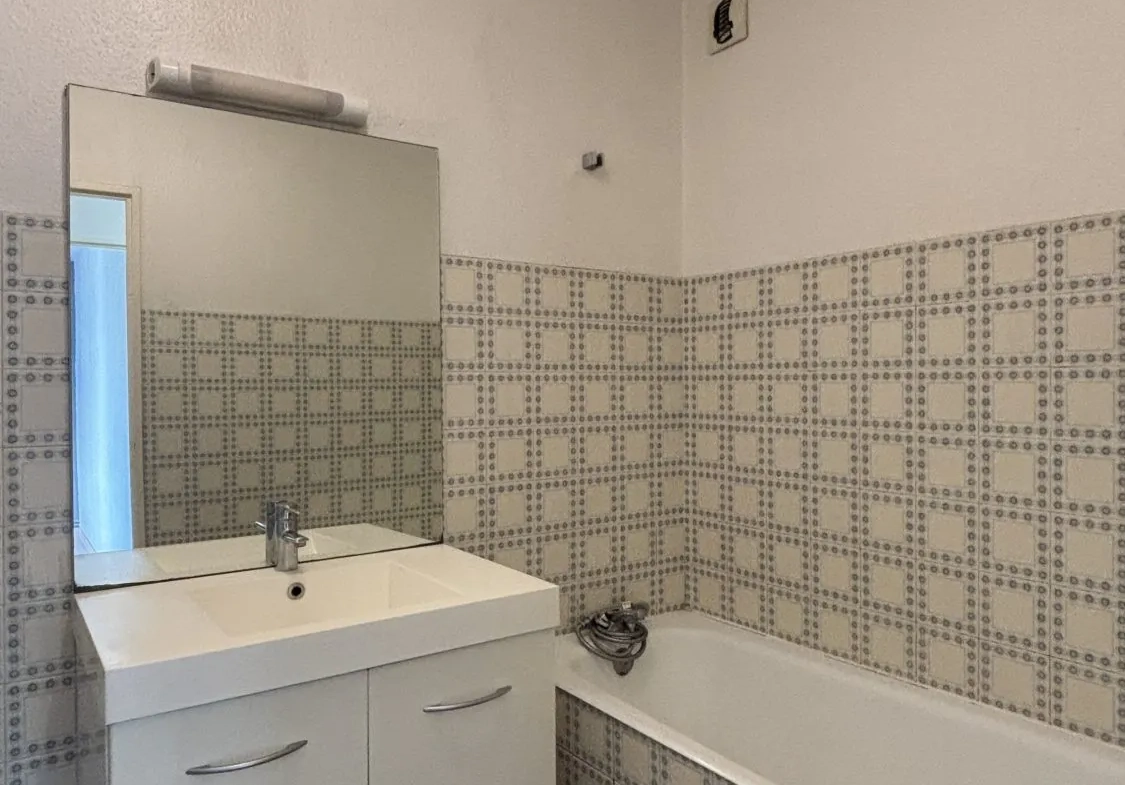 Appartement 5 pièces à Toulouse - Quartier Barrière de Paris, proche commodités 