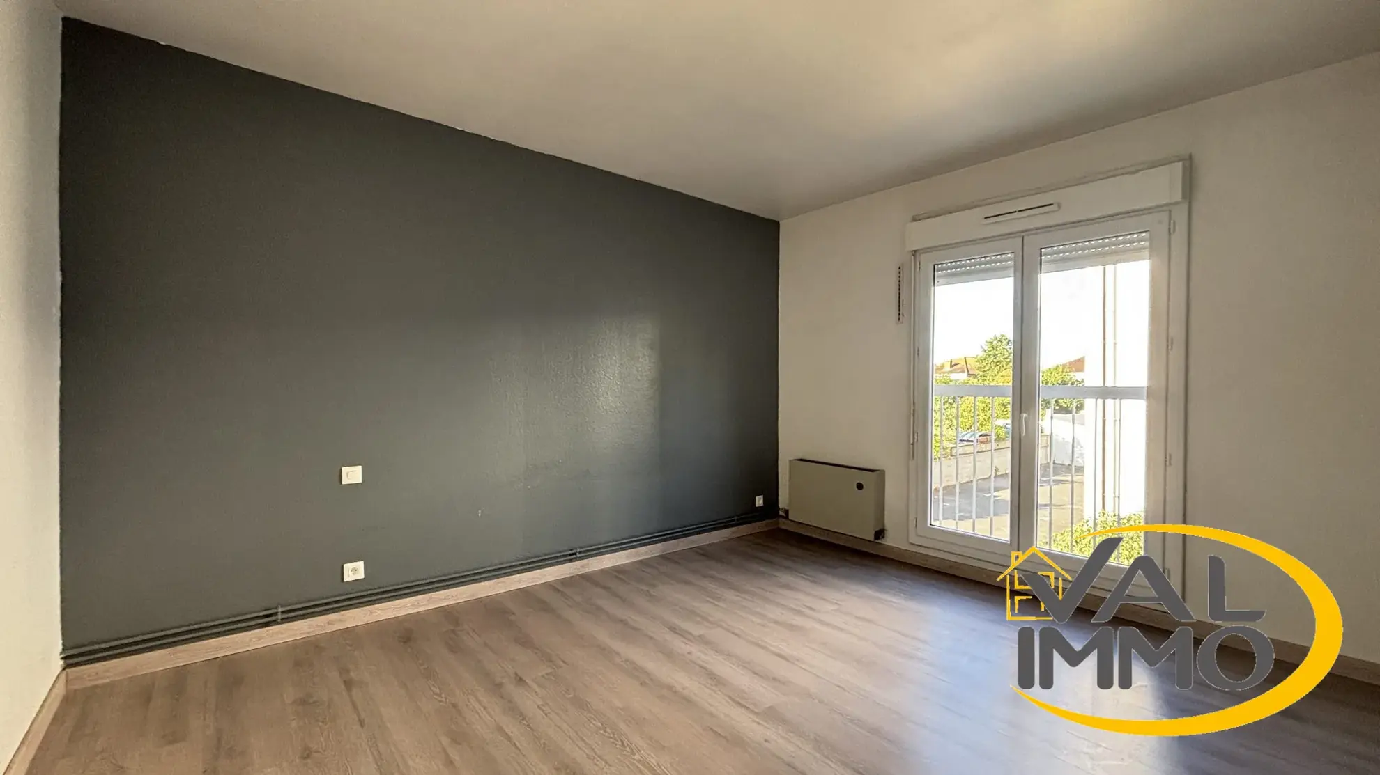 Appartement 5 pièces à Toulouse - Quartier Barrière de Paris, proche commodités 