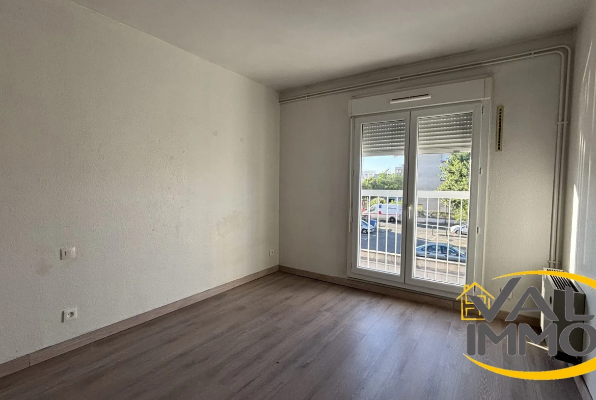 Appartement 5 pièces à Toulouse - Quartier Barrière de Paris, proche commodités 