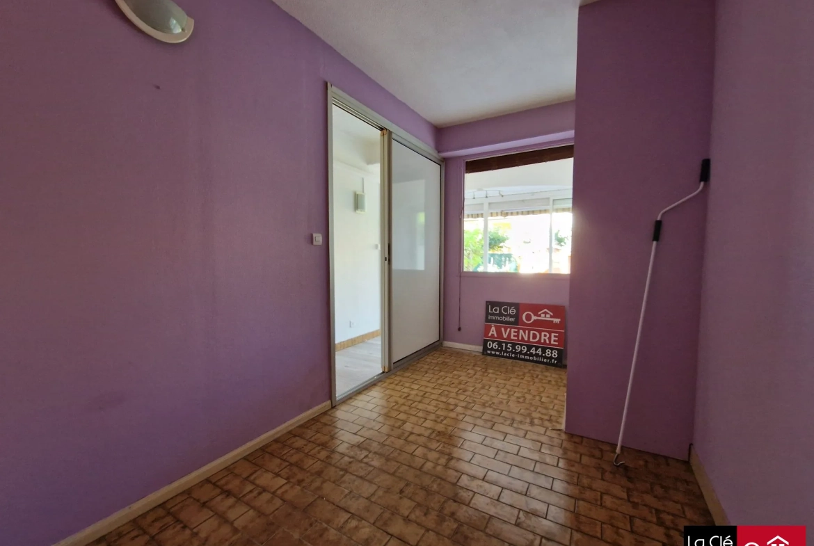 Appartement 2 pièces en rez-de-jardin avec jardin privé au Grau-du-Roi 