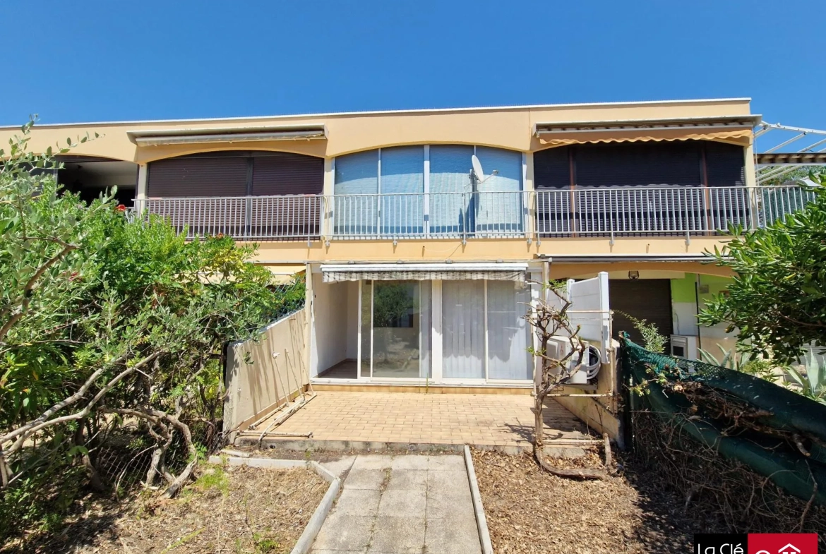 Appartement 2 pièces en rez-de-jardin avec jardin privé au Grau-du-Roi 