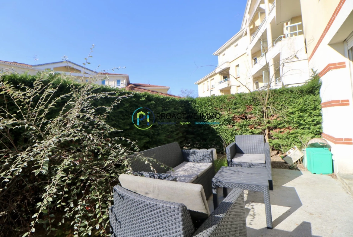Appartement T2 avec jardin, parking et piscine à Plaisance-du-Touch 