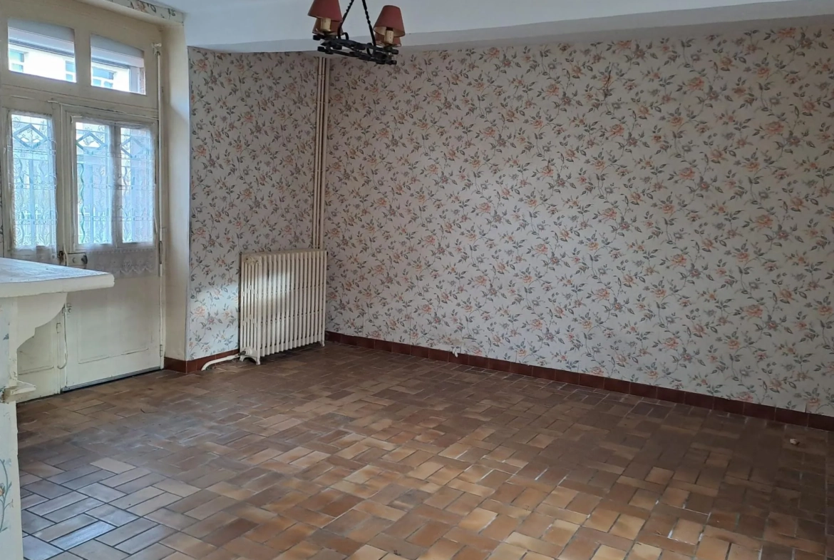 Maison en pierres avec jardin et garage à Briouze, Normandie 