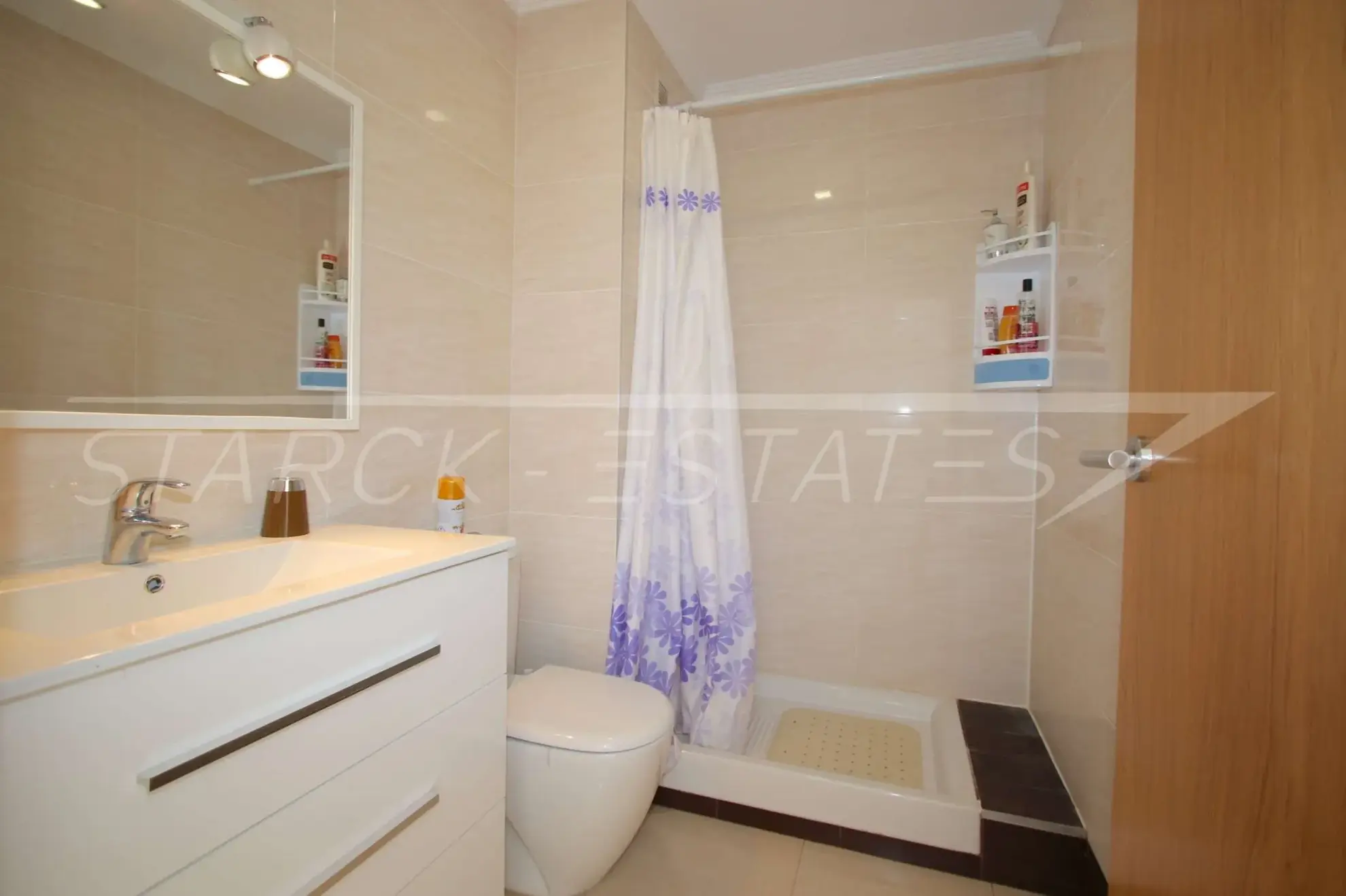 Vente d'un appartement lumineux de 85 m² à Oliva avec balcon et vue panoramique 