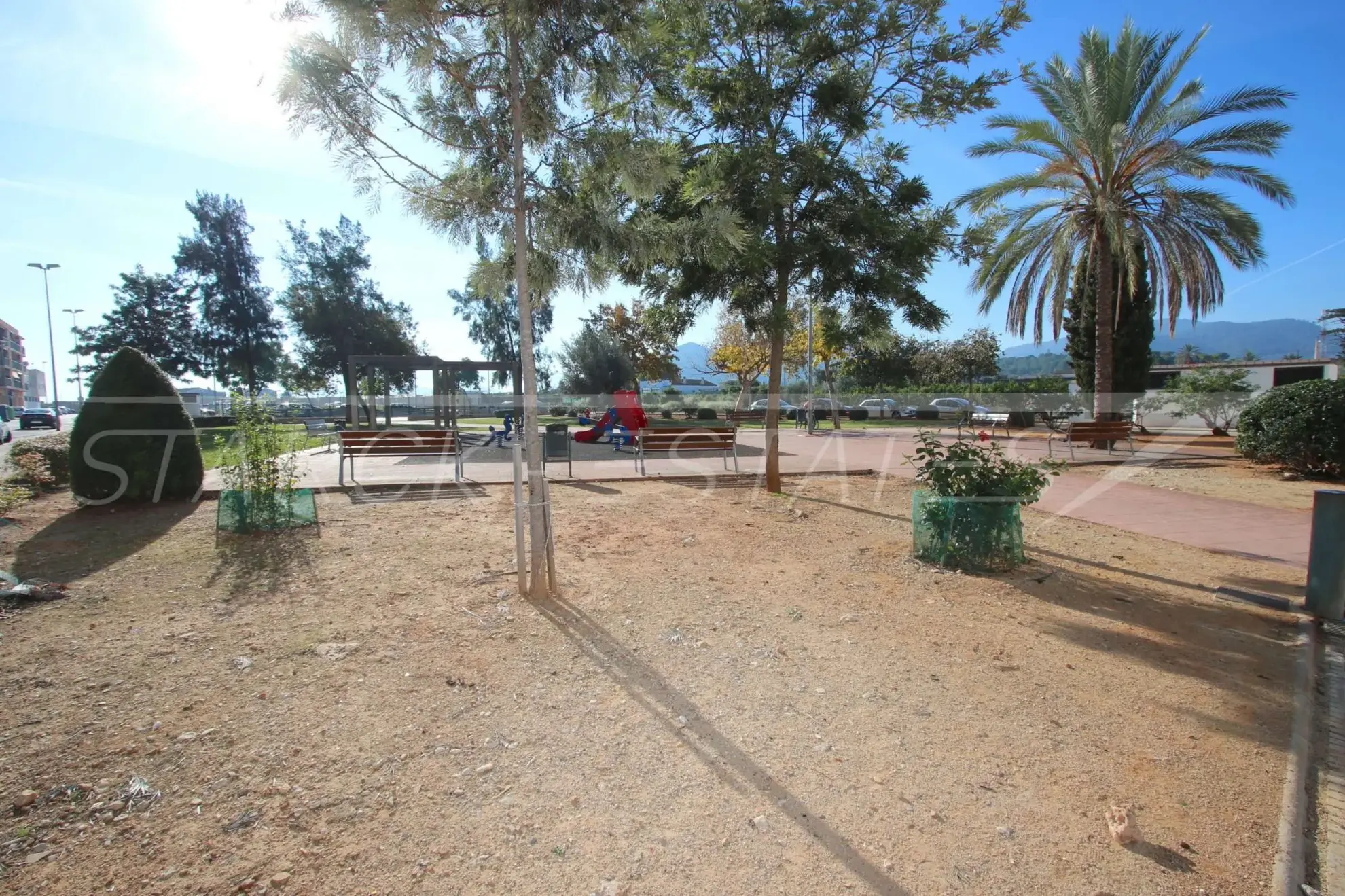 Vente d'un appartement lumineux de 85 m² à Oliva avec balcon et vue panoramique 