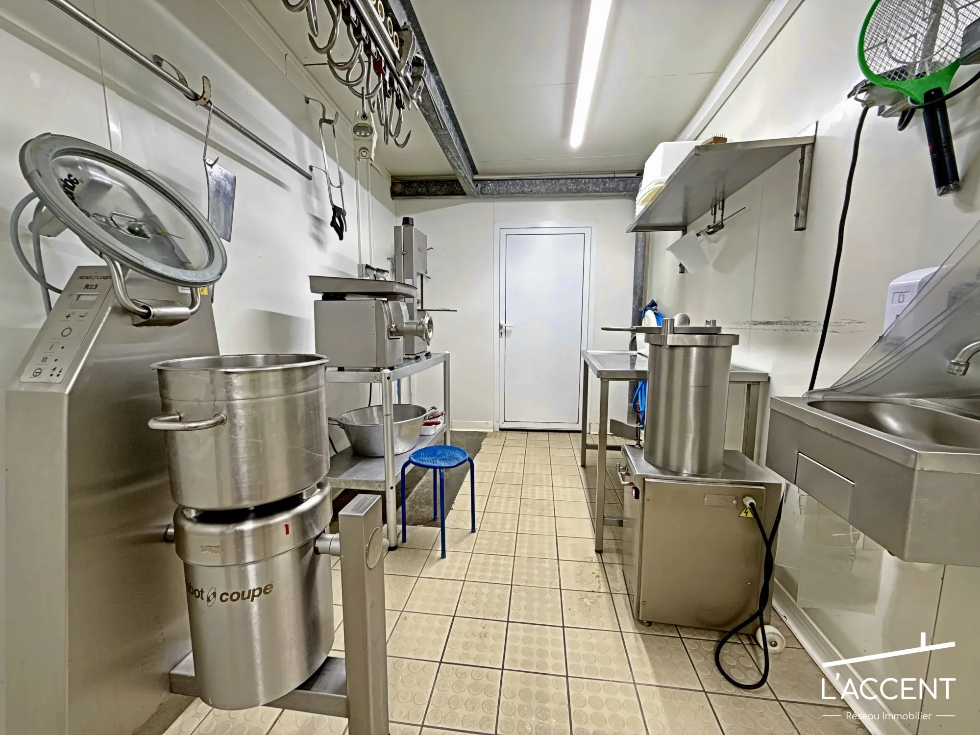 À vendre : Fonds de commerce de boucherie traiteur à Aimargues 