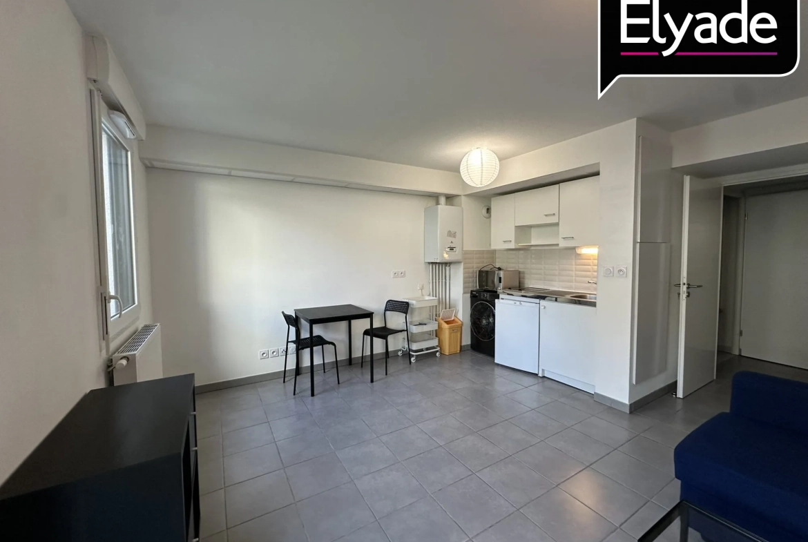 À vendre - Studio de 28,7 m² avec jardin à Toulouse (31400) 