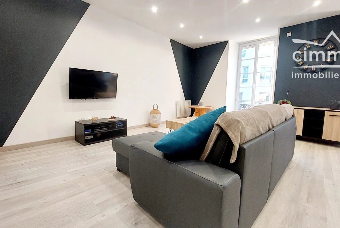 Appartement T2/3 à vendre à Vinay, rénové, lumineux et proche commodités 