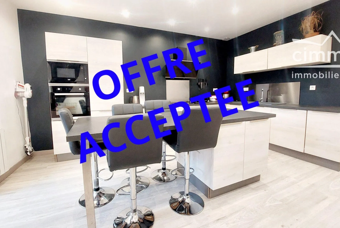 Appartement T2/3 à vendre à Vinay, rénové, lumineux et proche commodités 