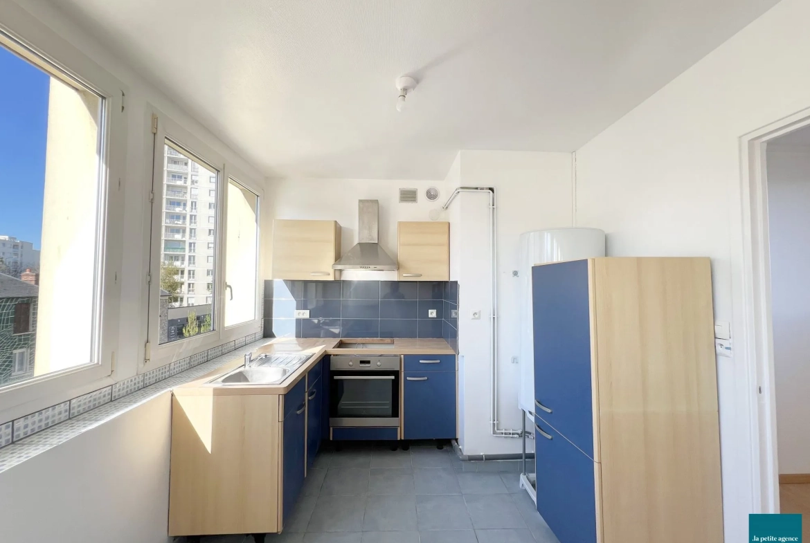Appartement à vendre à Caen - 80 m² dans le quartier Demi-Lune 