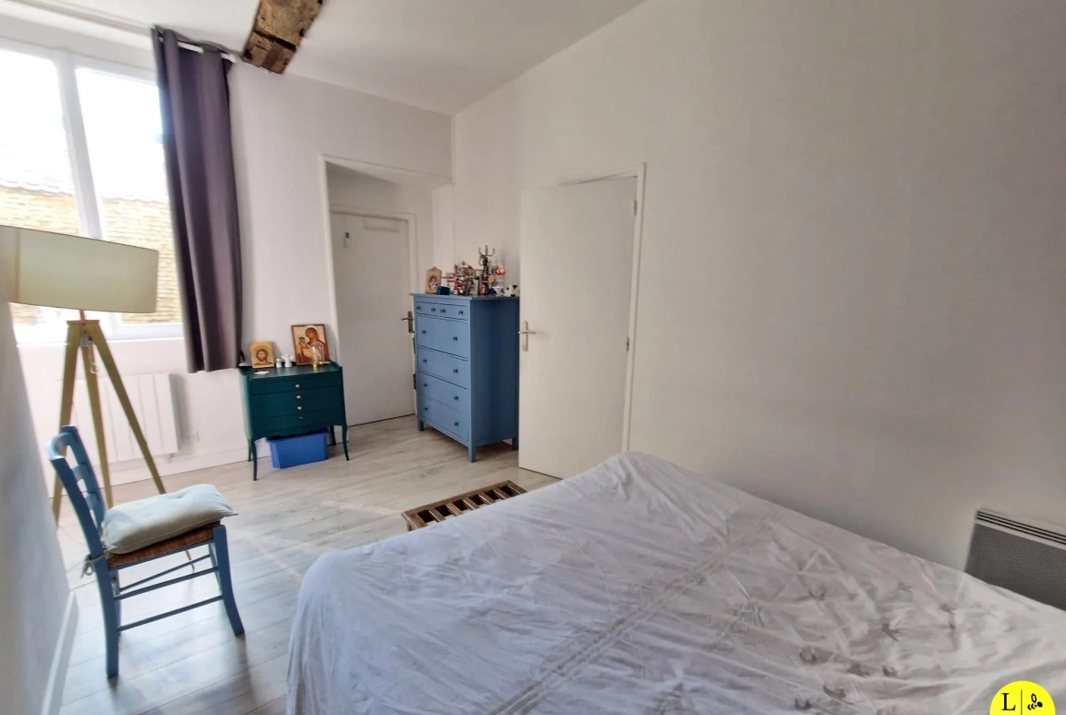 Charmant T2 bis avec cachet et stationnement à Arras 