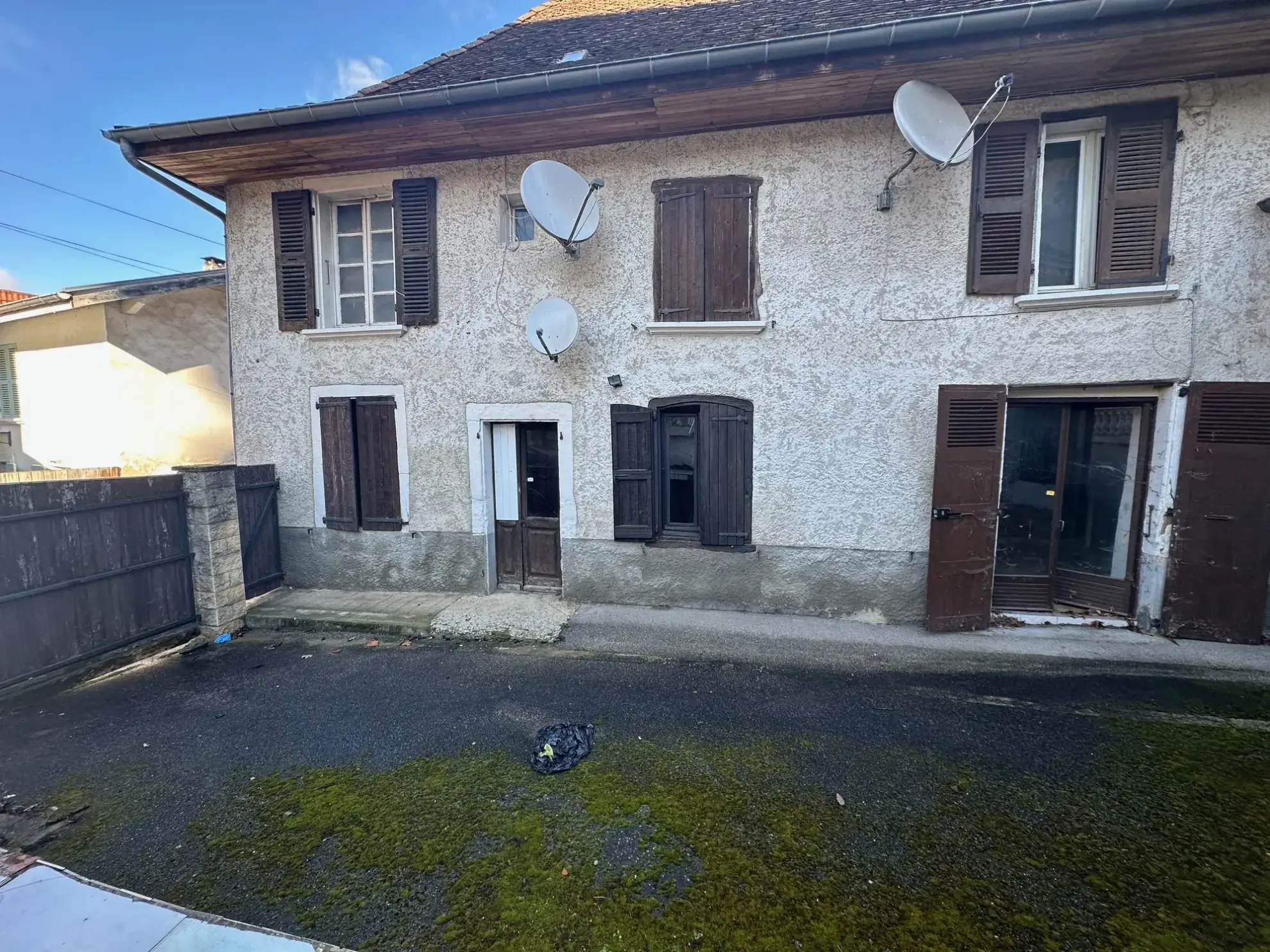 Maison à vendre à Izeaux - Grand potentiel avec travaux à prévoir 