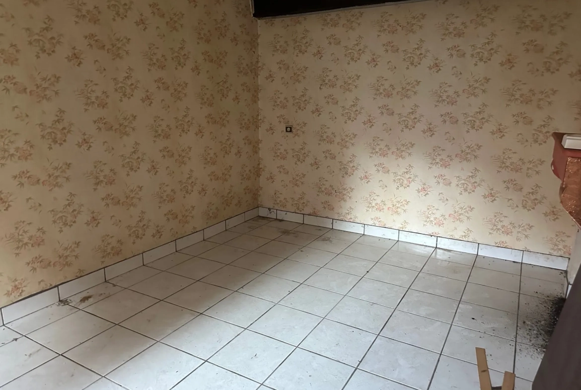 Maison à vendre à Izeaux - Grand potentiel avec travaux à prévoir 