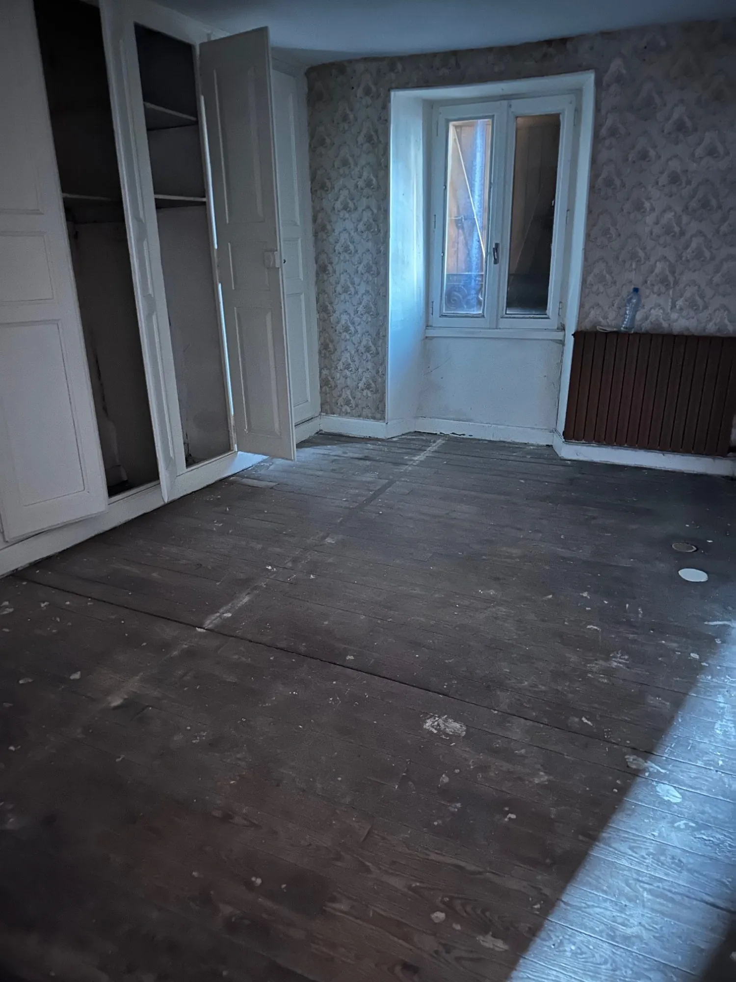 Maison à vendre à Izeaux - Grand potentiel avec travaux à prévoir 