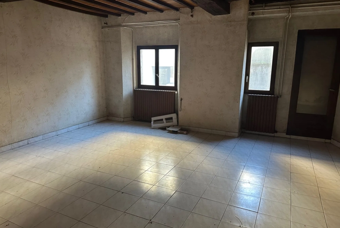 Maison à vendre à Izeaux - Grand potentiel avec travaux à prévoir 