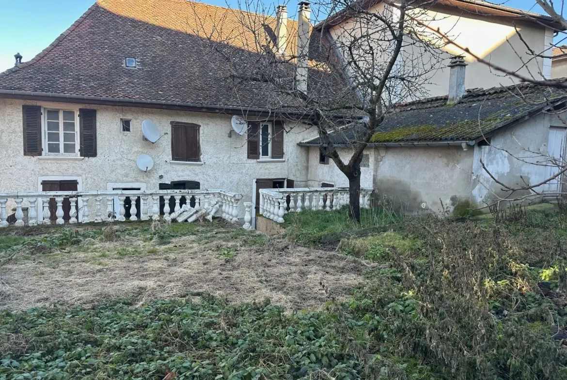 Maison à vendre à Izeaux - Grand potentiel avec travaux à prévoir 
