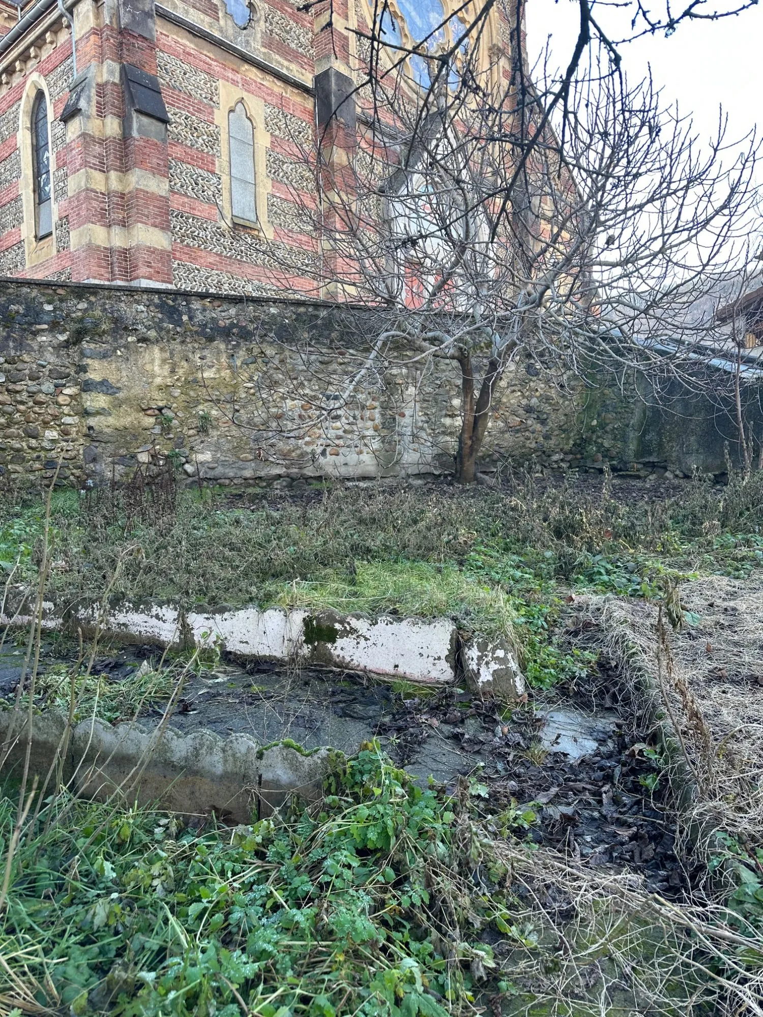 Maison à vendre à Izeaux - Grand potentiel avec travaux à prévoir 
