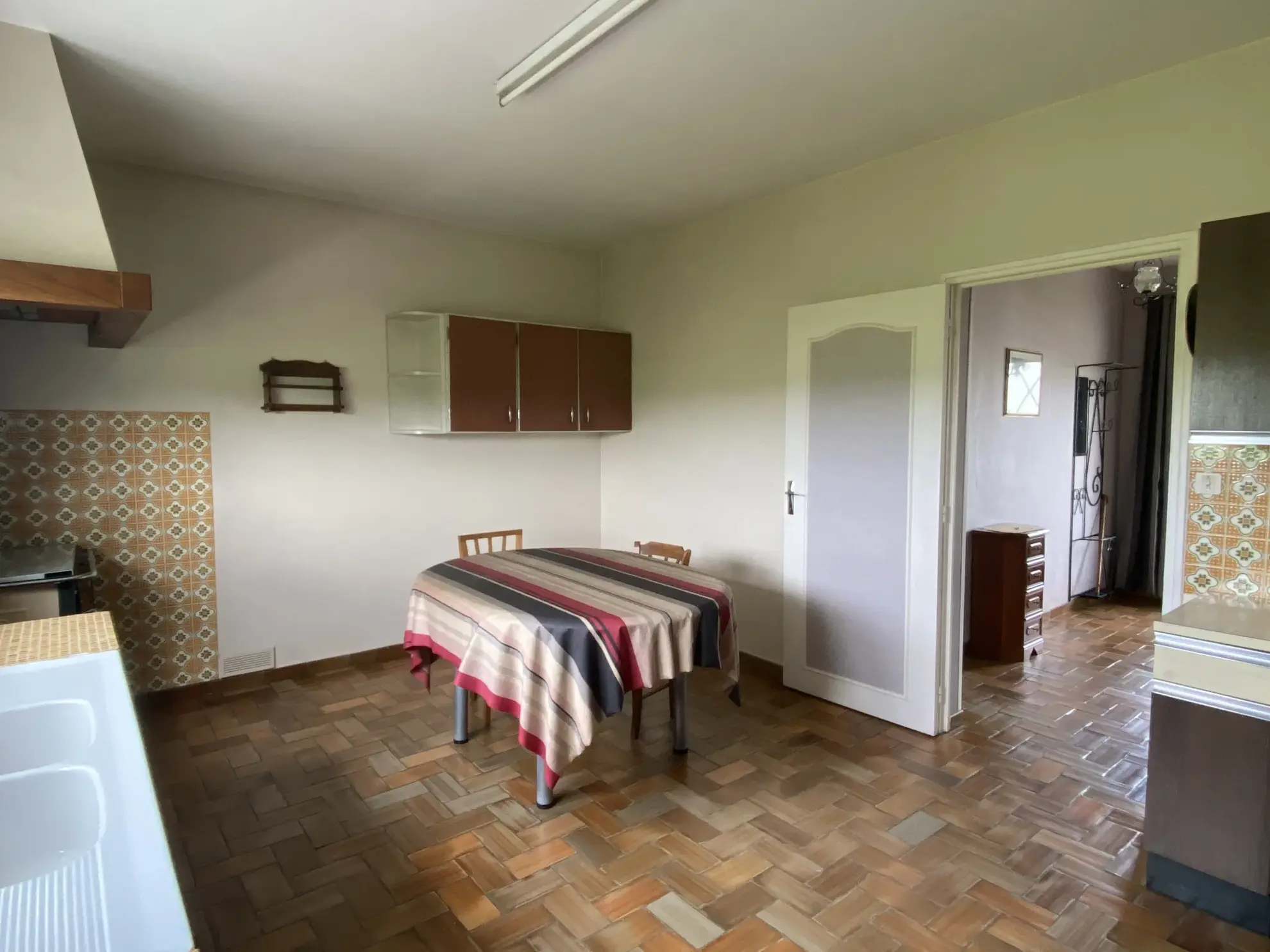 Maison familiale avec grand potentiel à Captieux - 118 m² habitables, 238 m² exploitable 