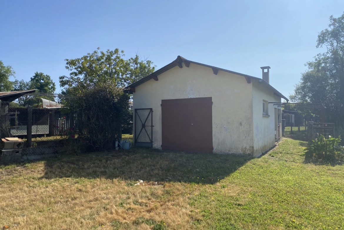 Maison familiale avec grand potentiel à Captieux - 118 m² habitables, 238 m² exploitable 