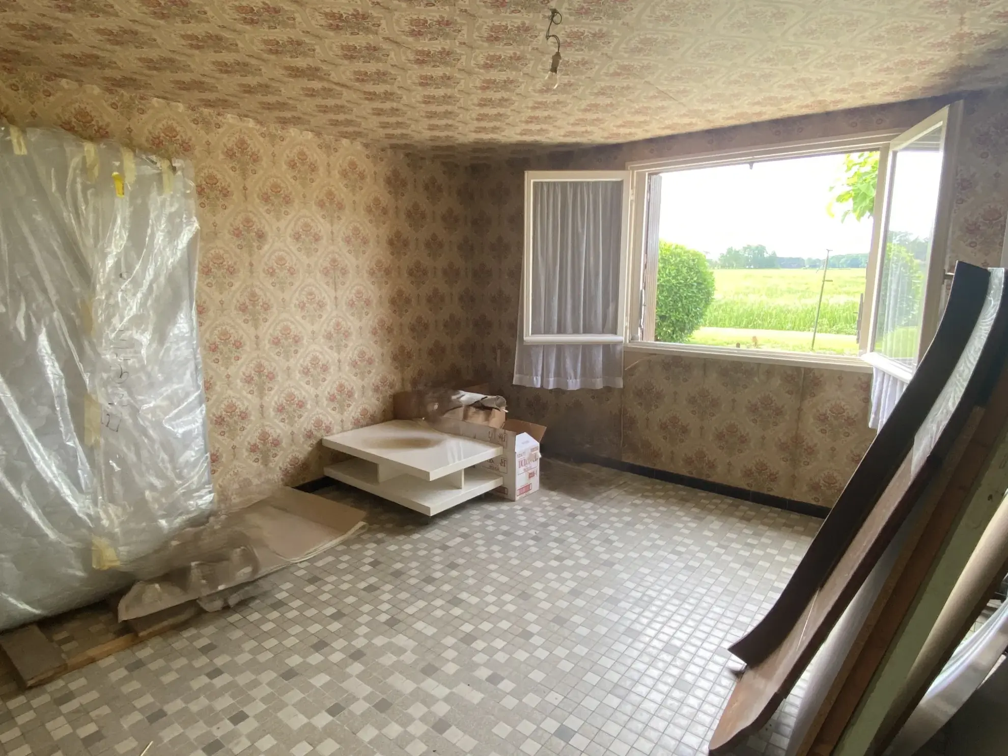 Maison familiale avec grand potentiel à Captieux - 118 m² habitables, 238 m² exploitable 