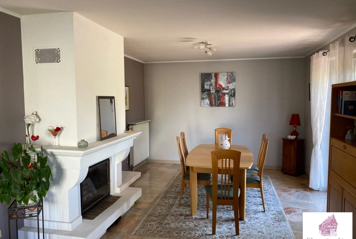 Appartement T1 bis à vendre avec vue imprenable sur Fourvière à Lyon 