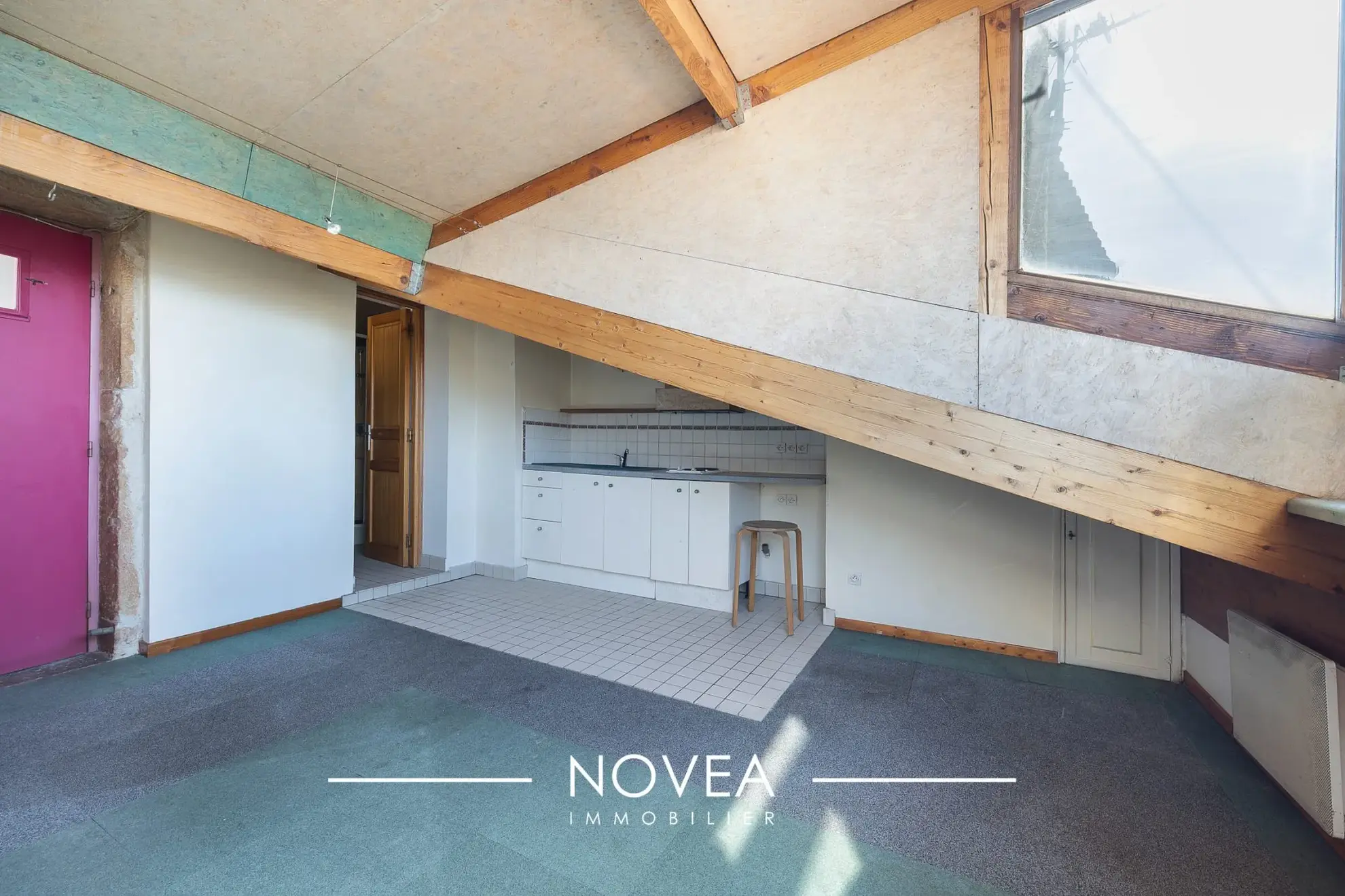 Appartement T1 bis à vendre avec vue imprenable sur Fourvière à Lyon 