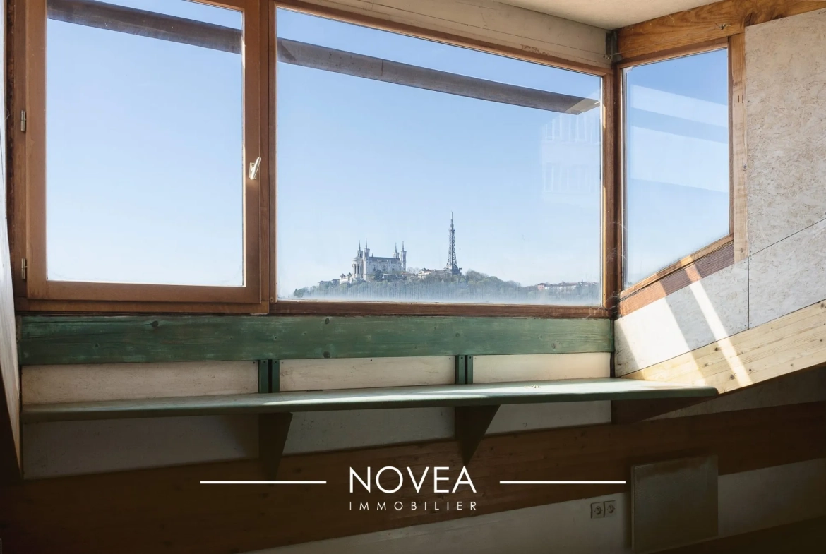 Appartement T1 bis à vendre avec vue imprenable sur Fourvière à Lyon 