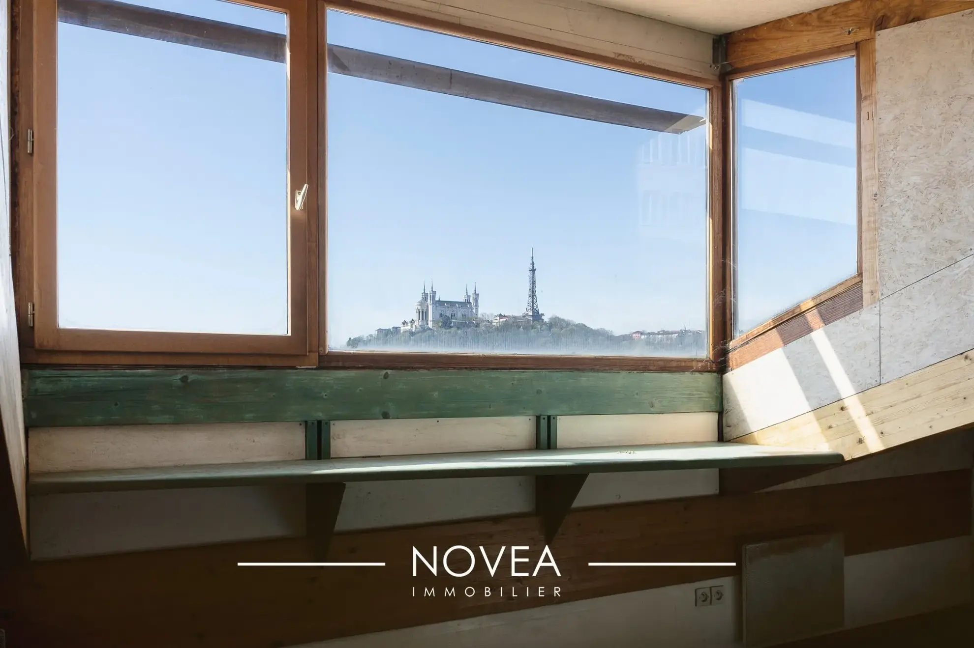 Appartement T1 bis à vendre avec vue imprenable sur Fourvière à Lyon 