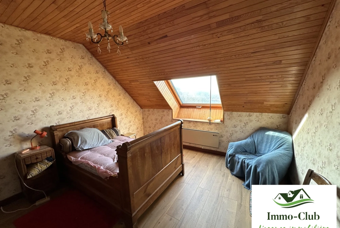 À vendre maison familiale avec terrasse et vue dégagée à Château-Chinon (Ville) 