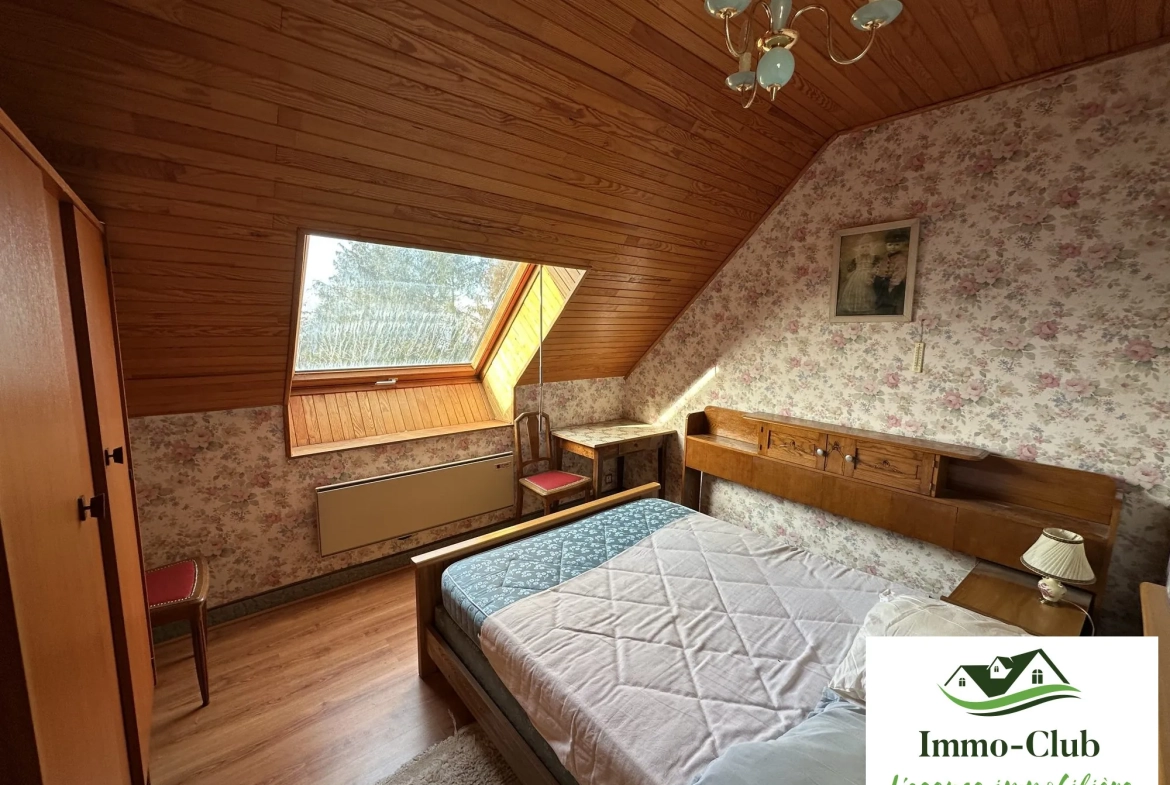 À vendre maison familiale avec terrasse et vue dégagée à Château-Chinon (Ville) 