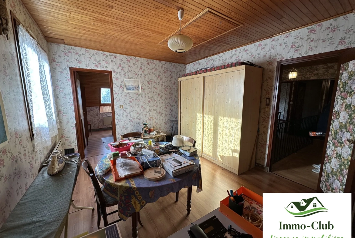 À vendre maison familiale avec terrasse et vue dégagée à Château-Chinon (Ville) 