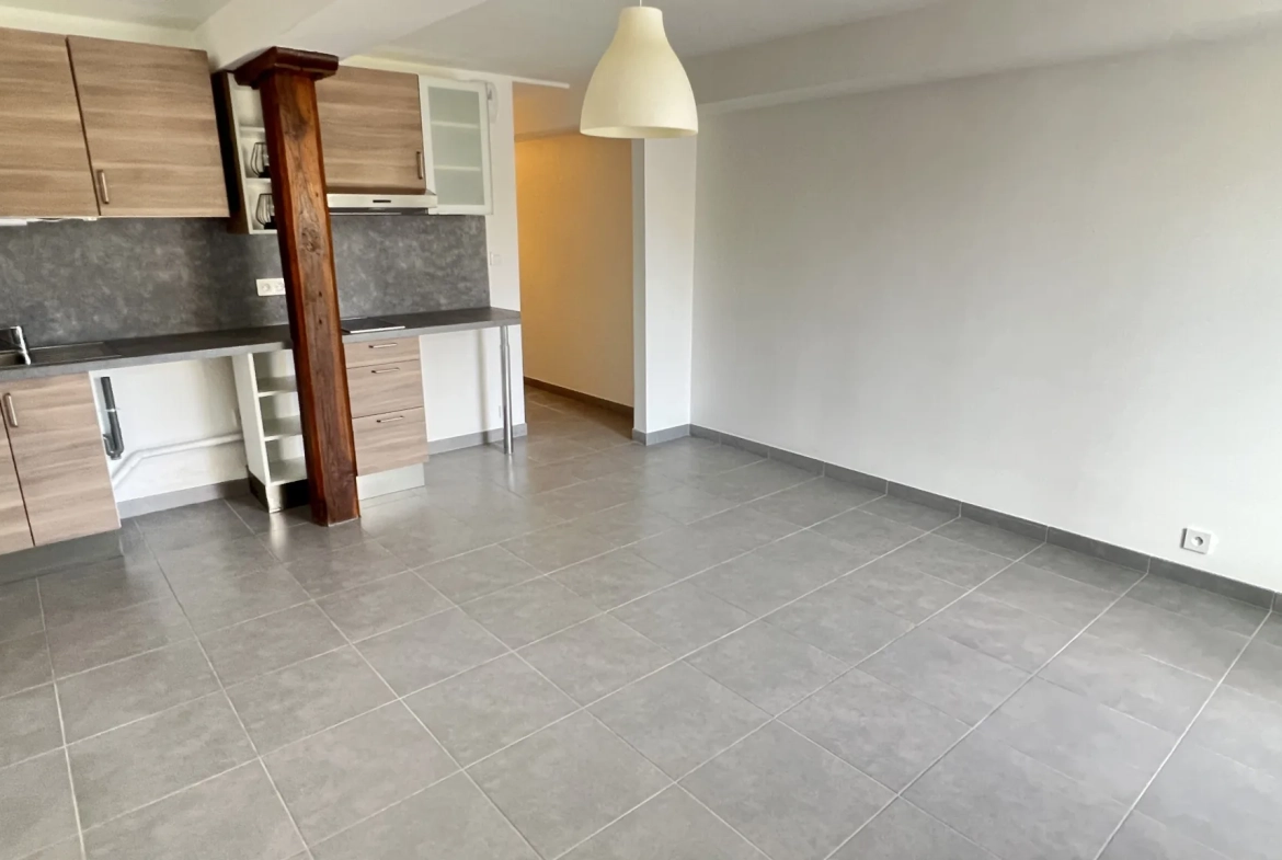 Appartement T2 avec parking privé à Boutigny-sur-Éssonnes proche La Ferté-Alais 