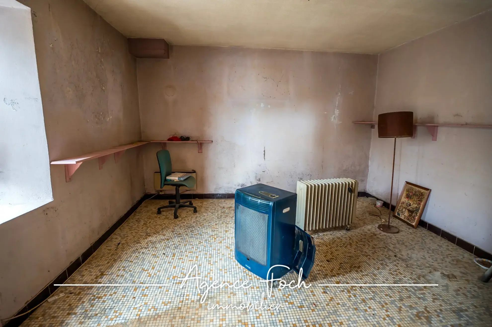 Maison de ville à rénover avec garage et jardin proche de Tarbes 