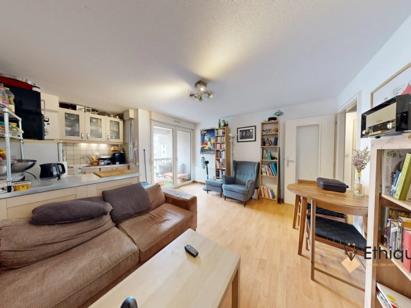 Bel appartement T2 à vendre à Strasbourg Neudorf, avec parking sécurisé et cave