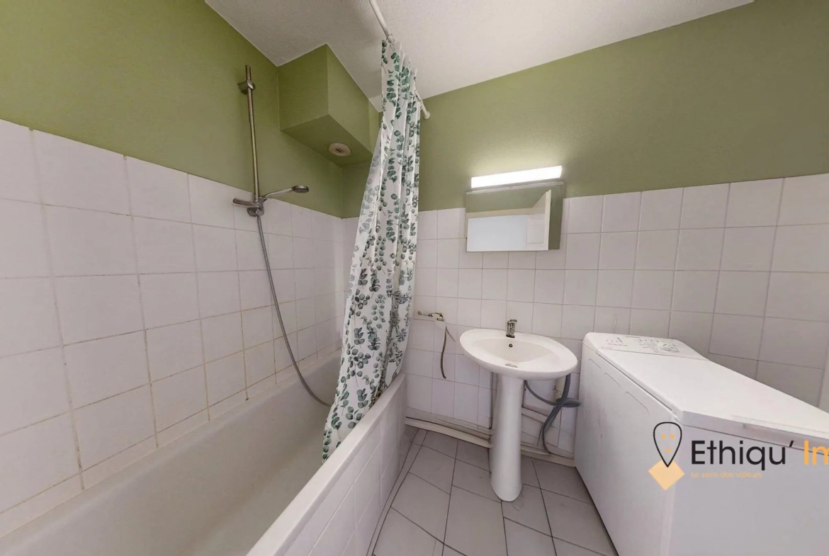 Bel appartement T2 à vendre à Strasbourg Neudorf, avec parking sécurisé et cave 